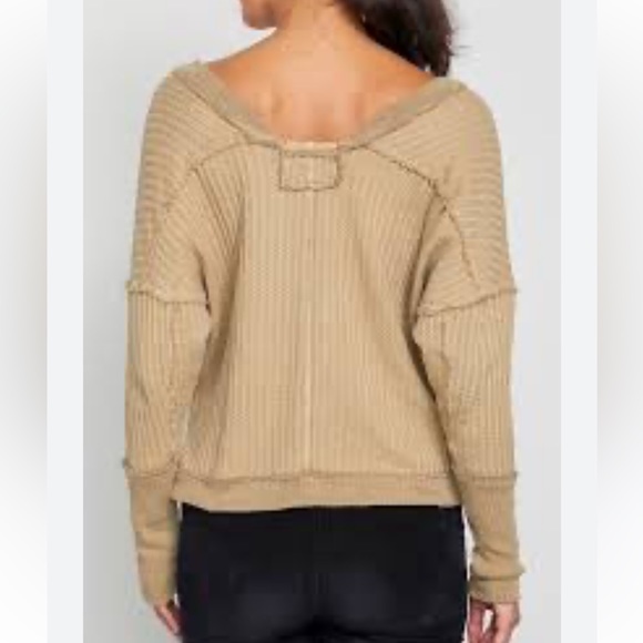 🛑 1 hour sale. Free People, magic thermal top, color: bones/khaki, small - Picture 2 of 10